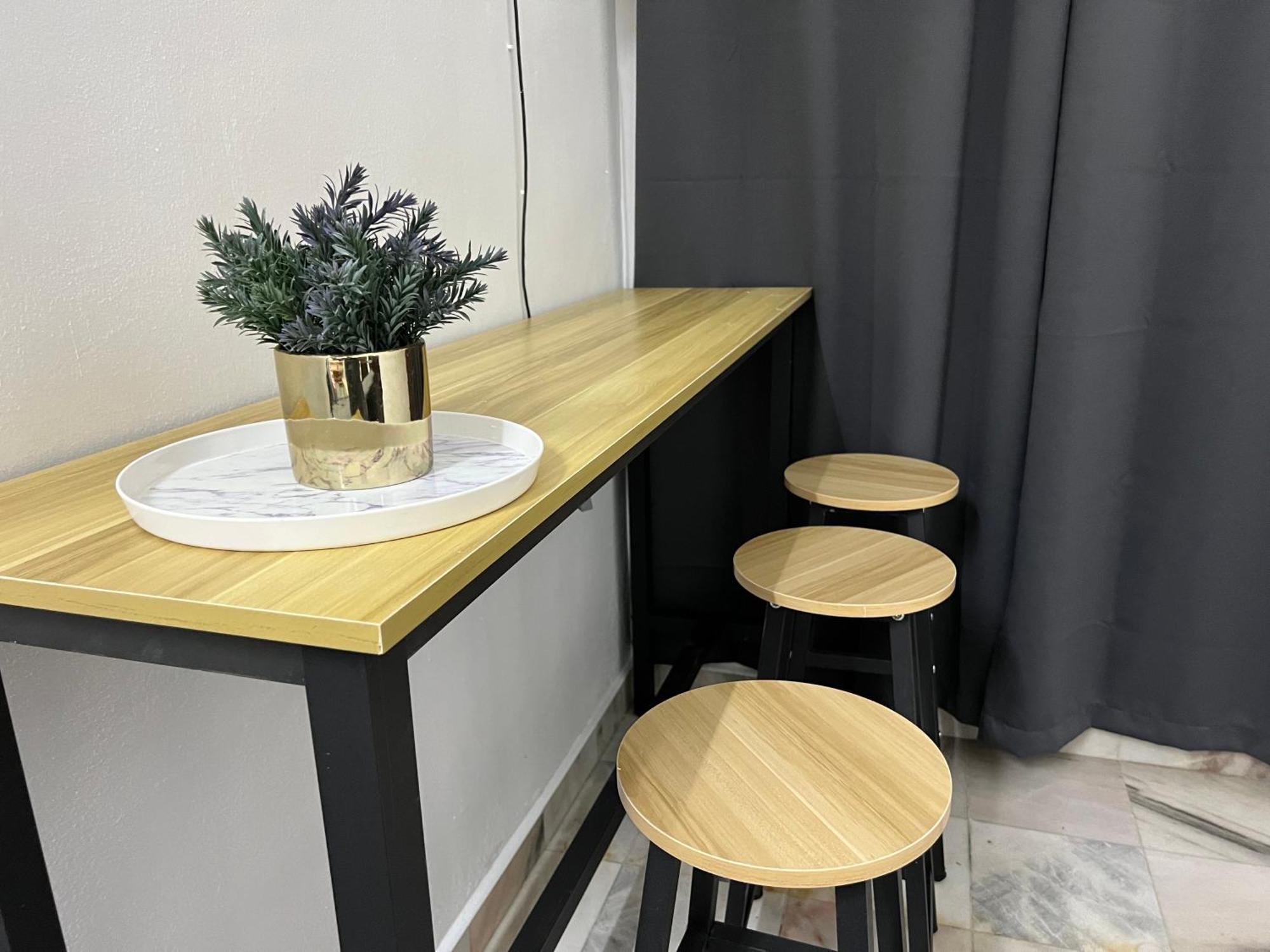 Apartment Near 7eleve Kfc 10pax 3br By Willz Hutan Melintang